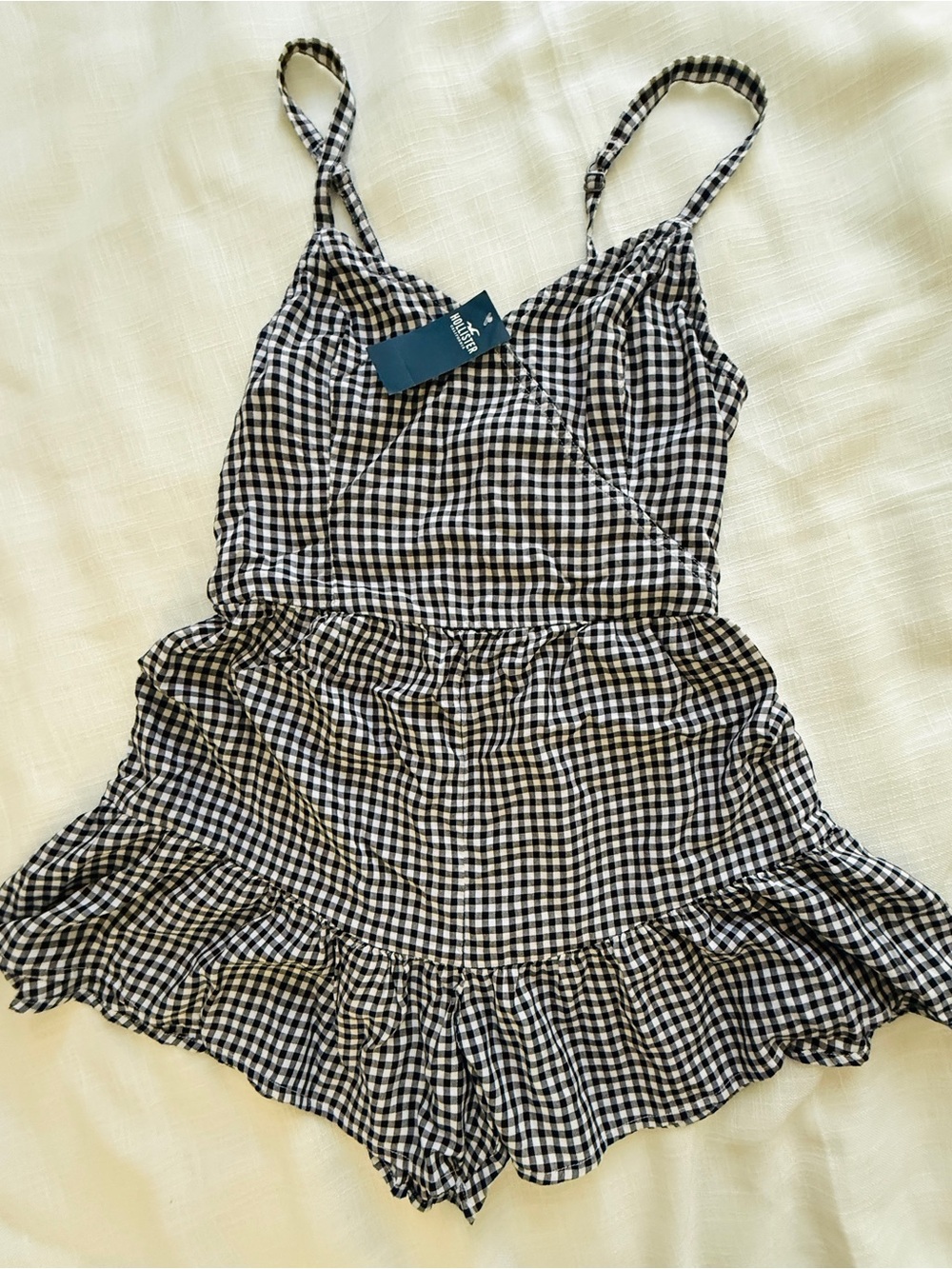 NWT Hollister Women Black & White Gingham Spaghetti-Strap Romper, size S
